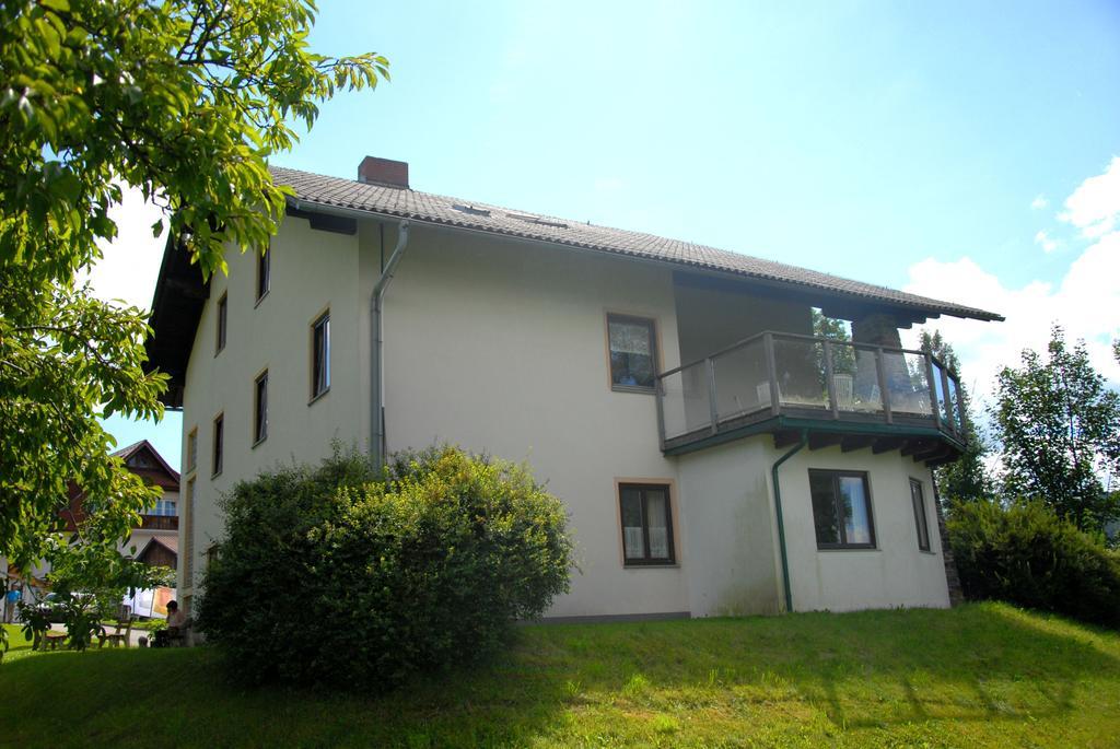 Fruehstueckspension Wiesenhaus Miesenbach  Exteriér fotografie